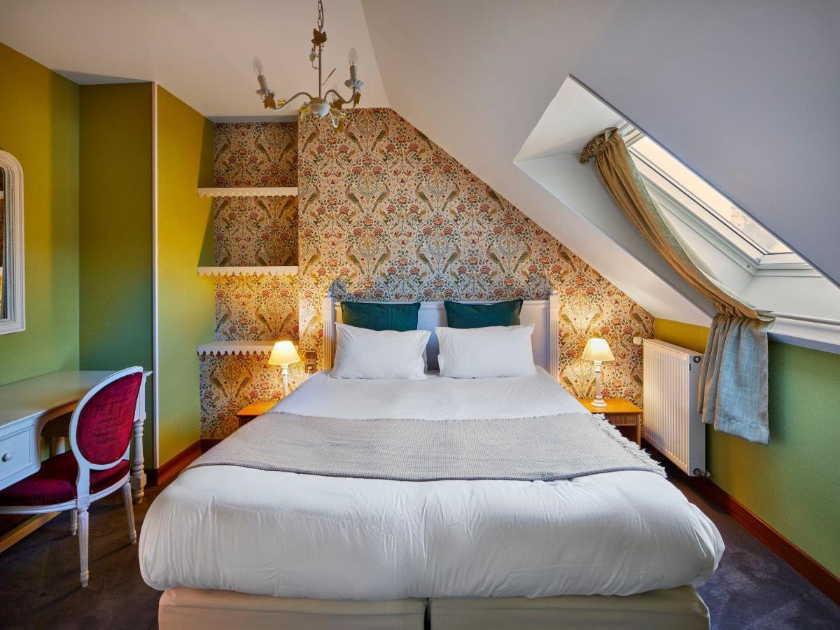 Logis Hotel Les Fuchsias แซ็ง-วา-ลา-อูเก ภายนอก รูปภาพ