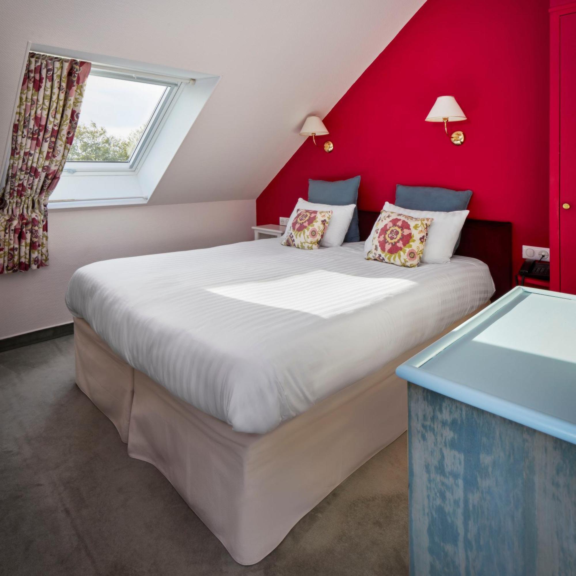 Logis Hotel Les Fuchsias แซ็ง-วา-ลา-อูเก ภายนอก รูปภาพ